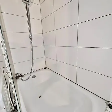 Atypique En Hyper Centre - Calme Avec Wifi Appartement Grenoble